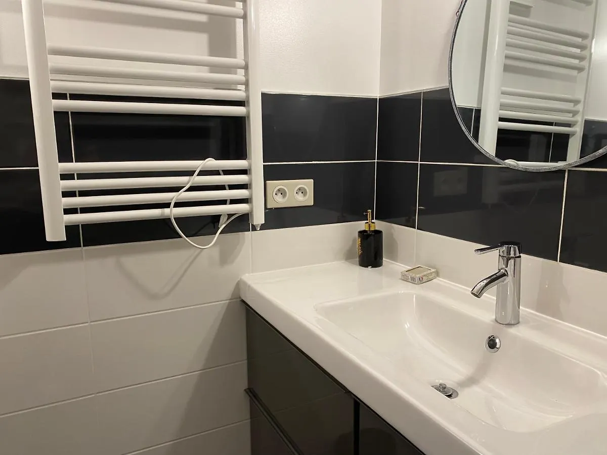 Maison Familiale 3 Chambres, Parking Gratuit Avignon 0*,  France